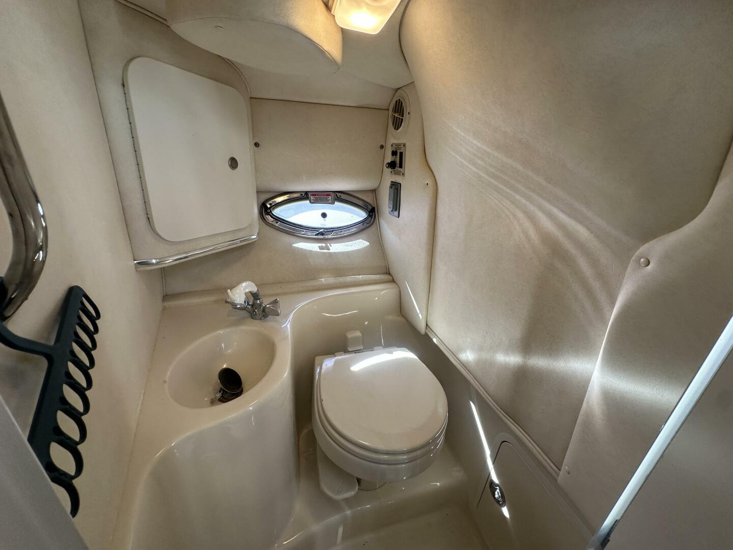29ft Sea Ray Yacht For Sale