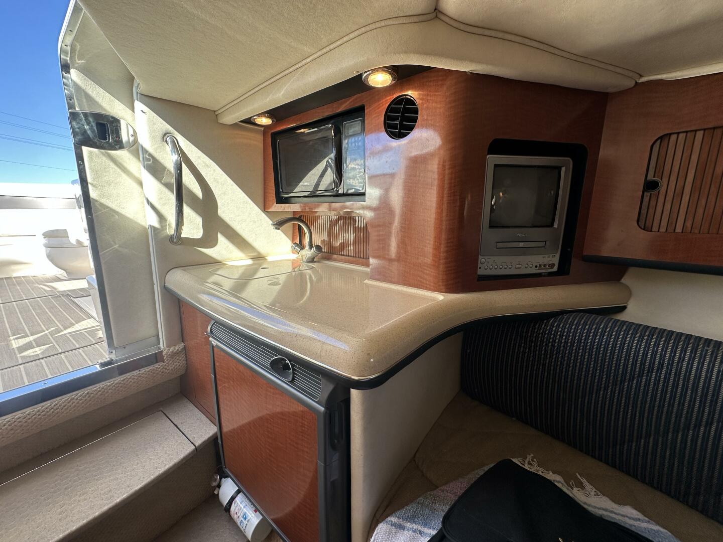 29ft Sea Ray Yacht For Sale
