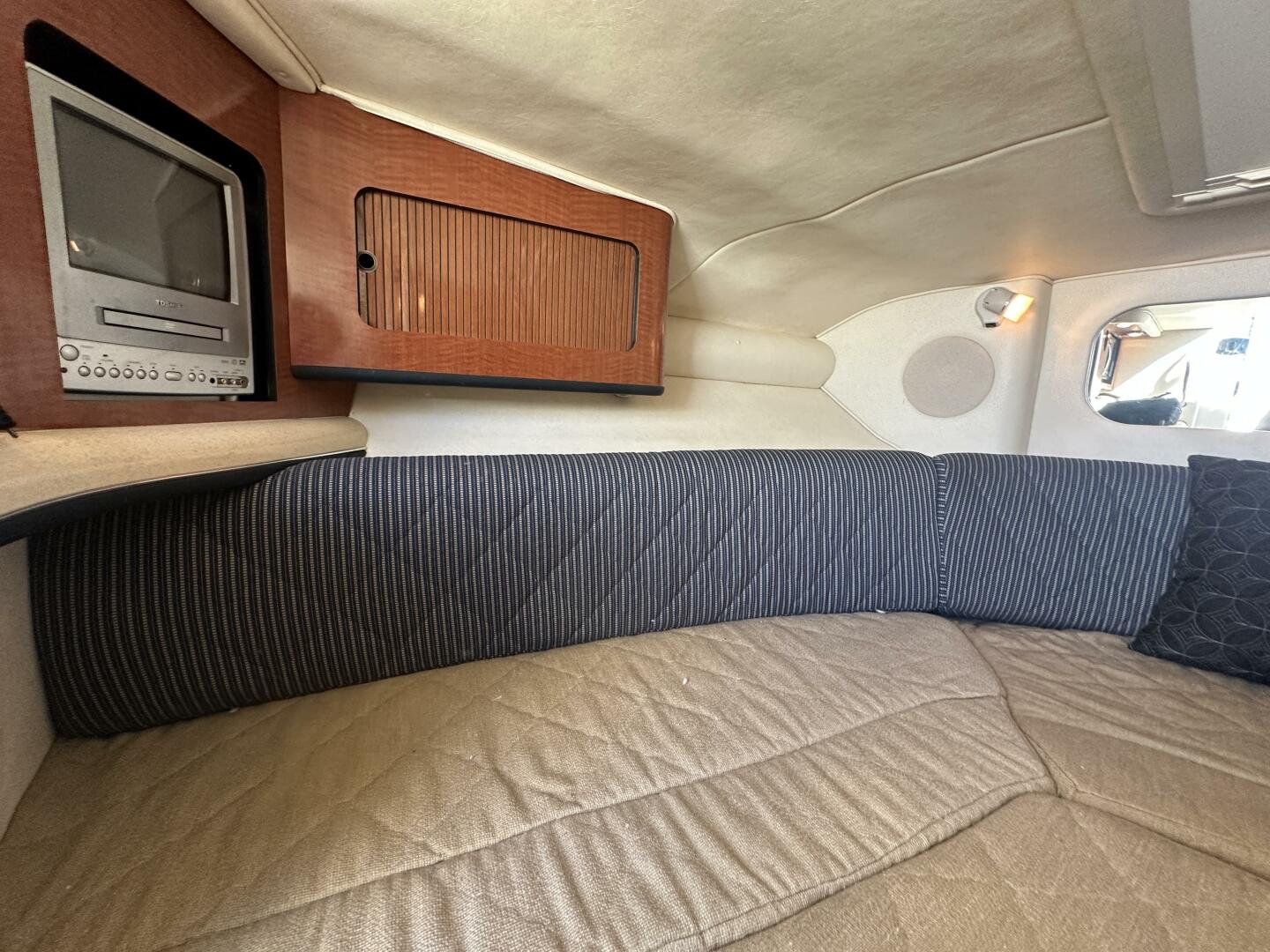 29ft Sea Ray Yacht For Sale