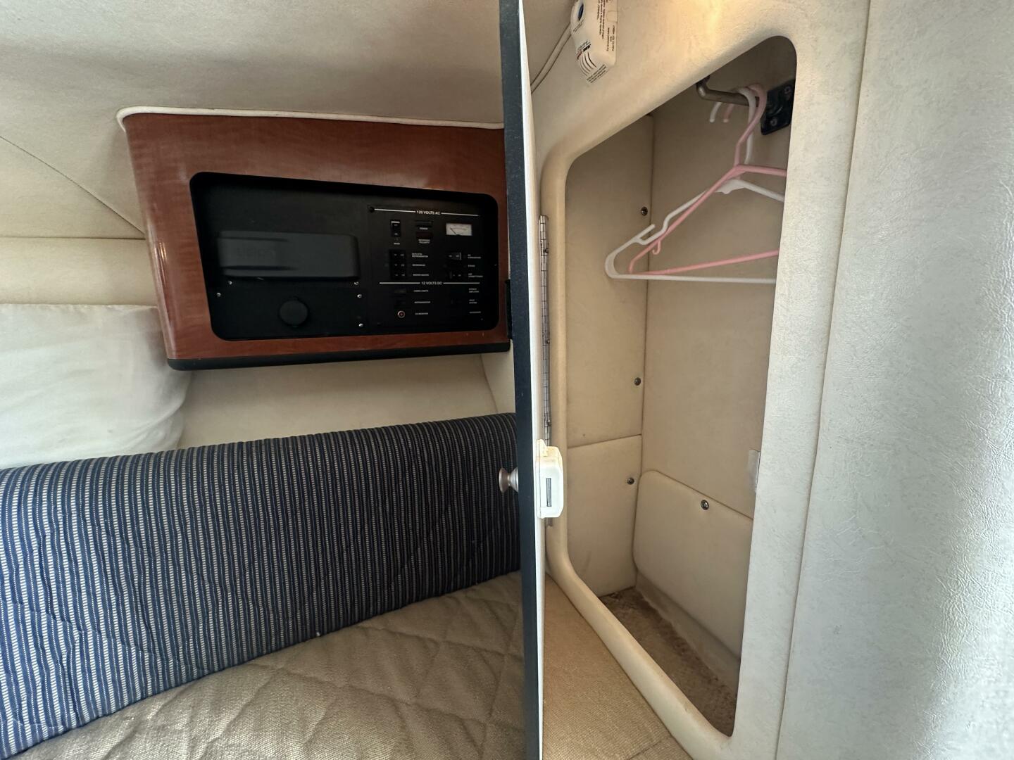 29ft Sea Ray Yacht For Sale