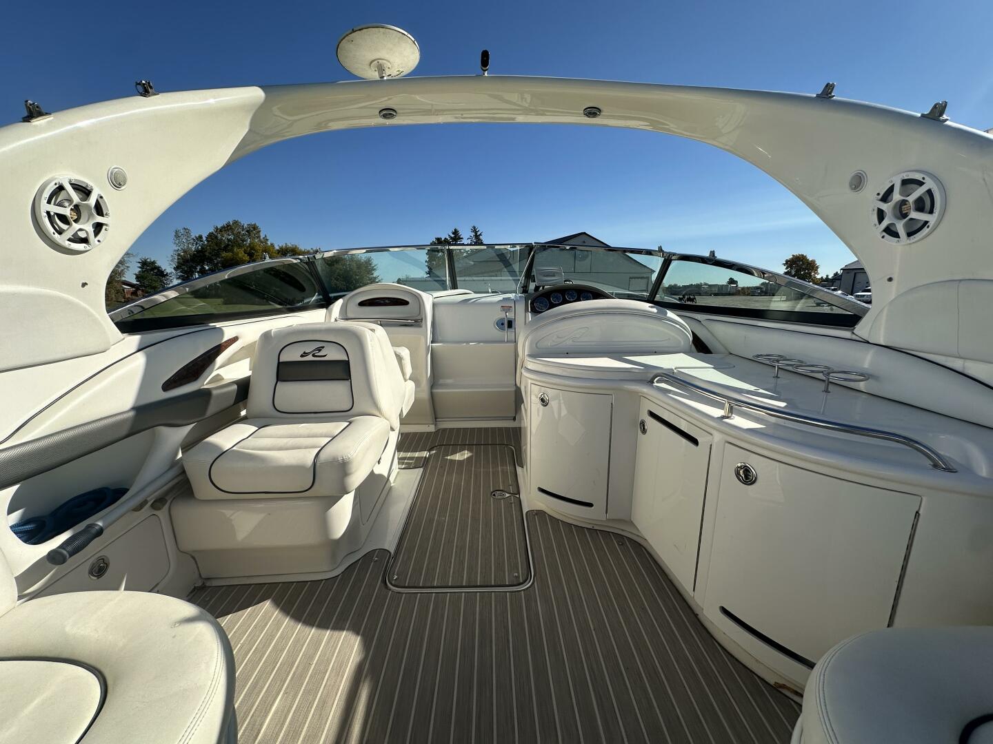 29ft Sea Ray Yacht For Sale