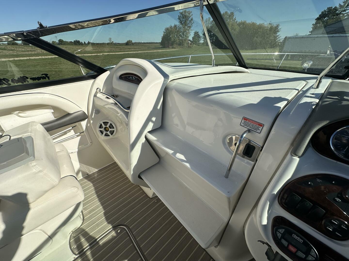 29ft Sea Ray Yacht For Sale
