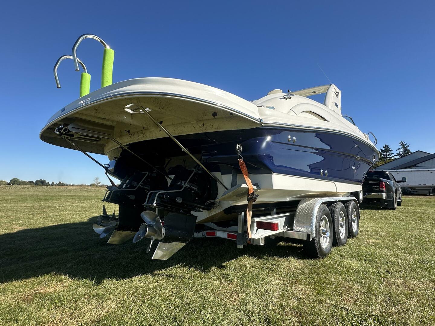 29ft Sea Ray Yacht For Sale