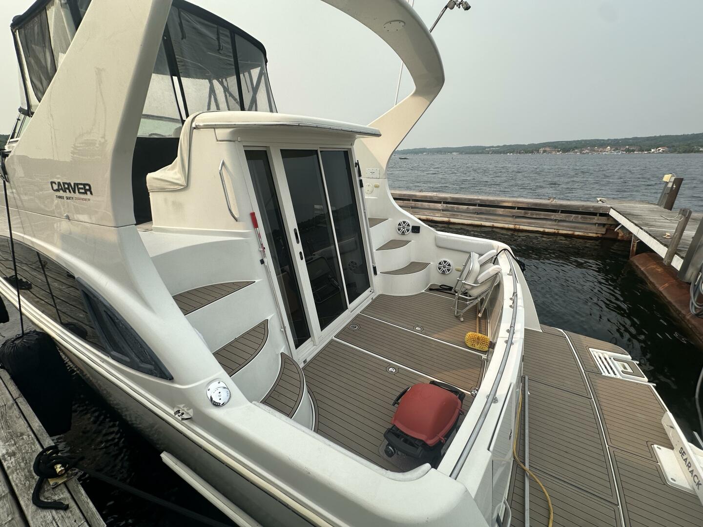 36ft Carver Yacht For Sale