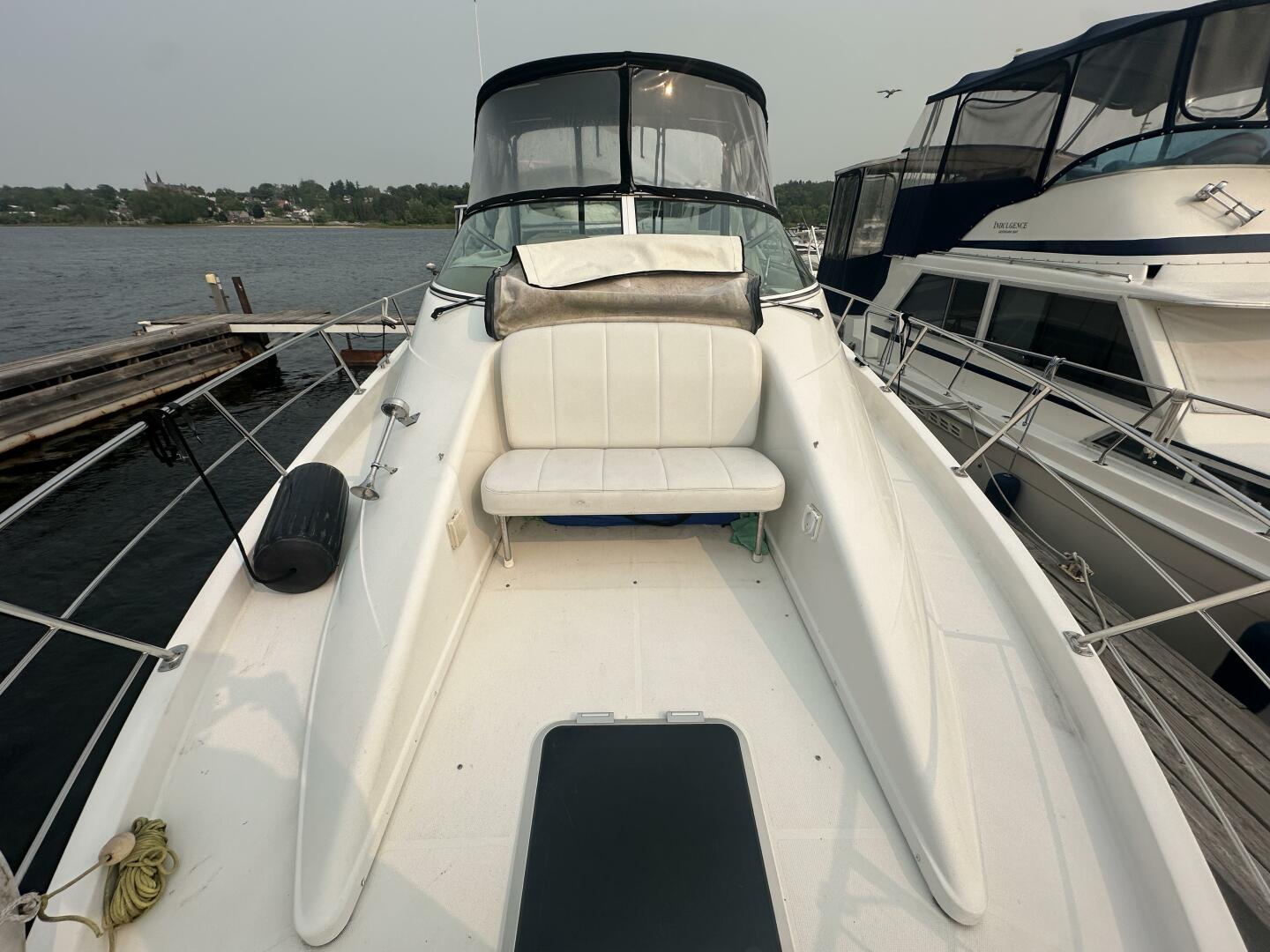 36ft Carver Yacht For Sale