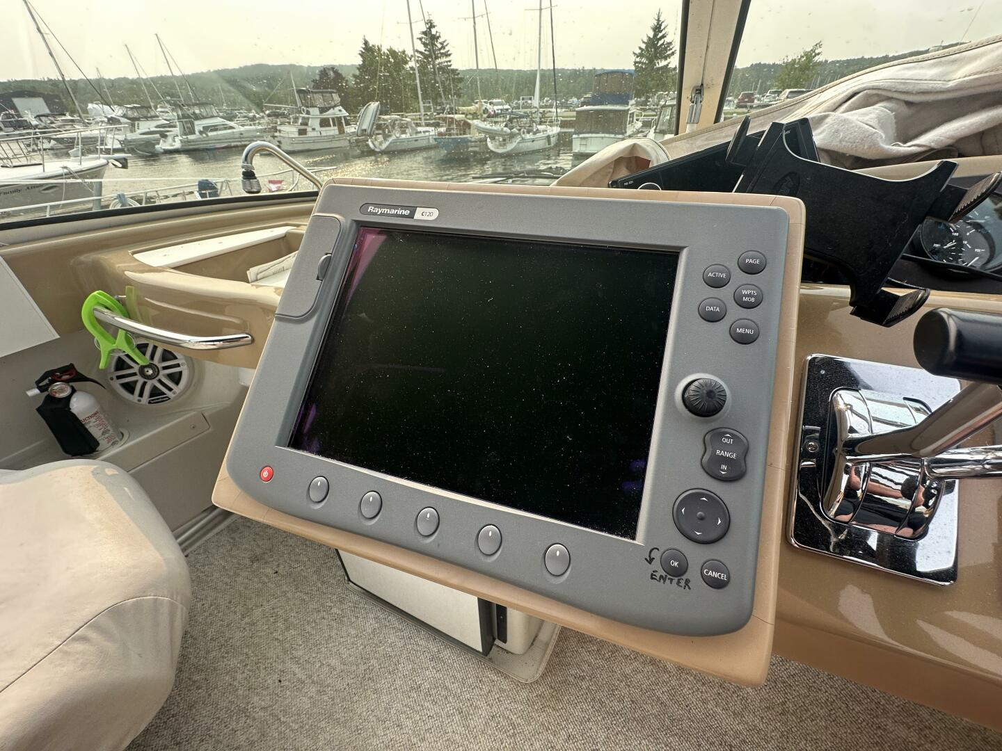 36ft Carver Yacht For Sale