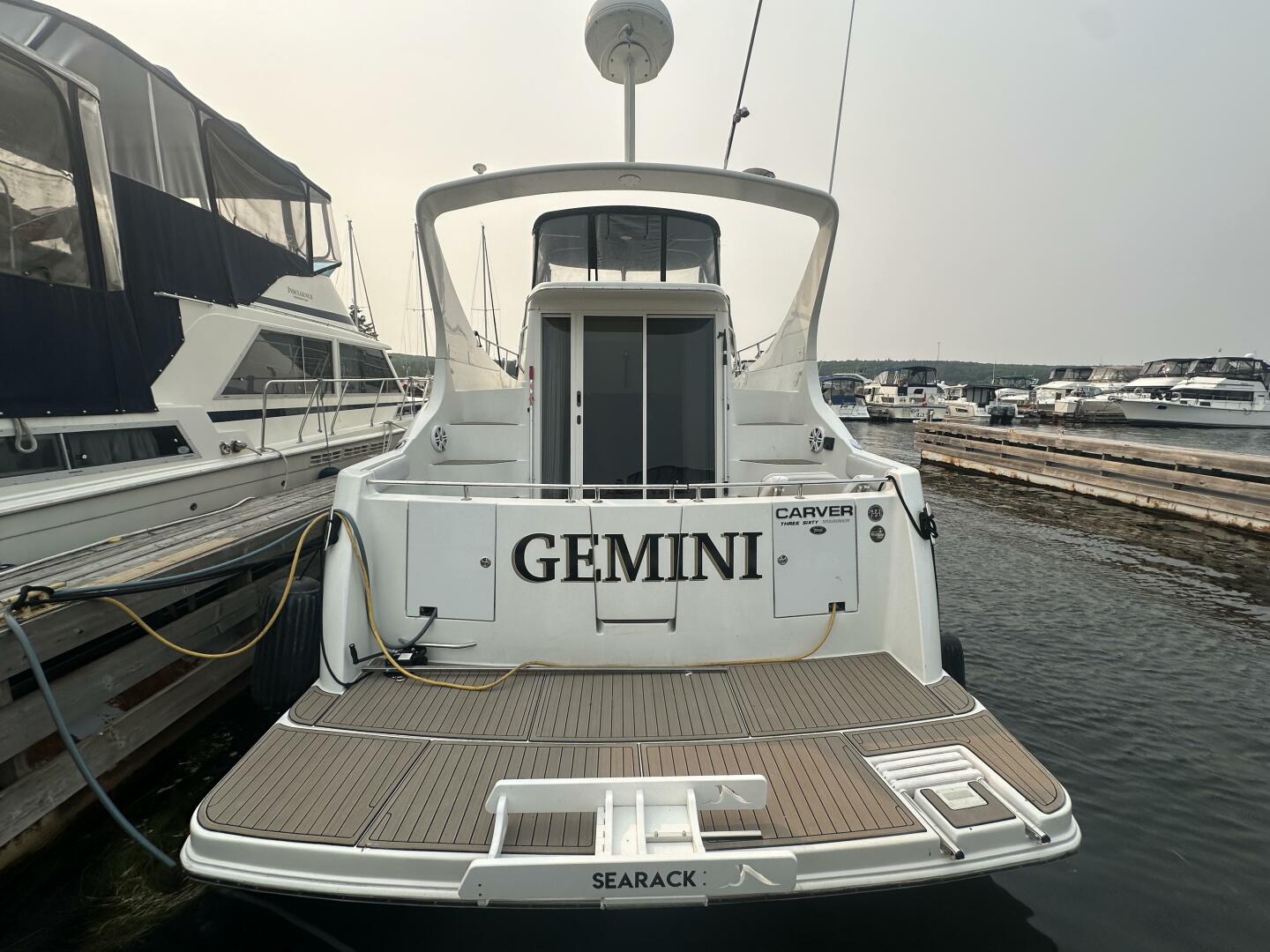 36ft Carver Yacht For Sale