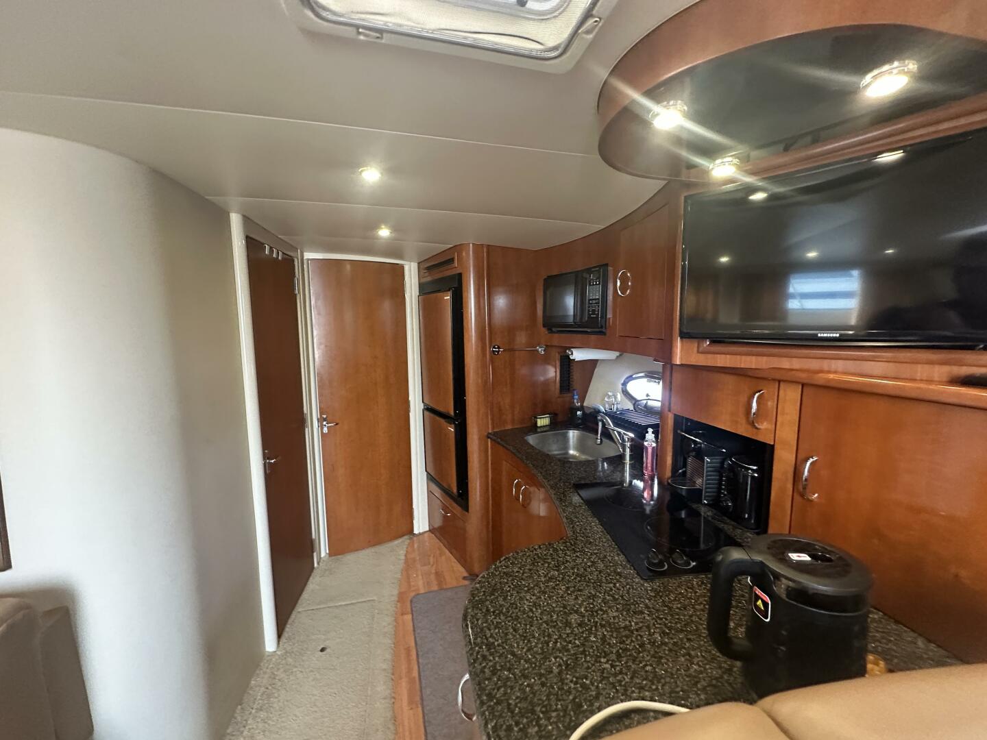 36ft Carver Yacht For Sale