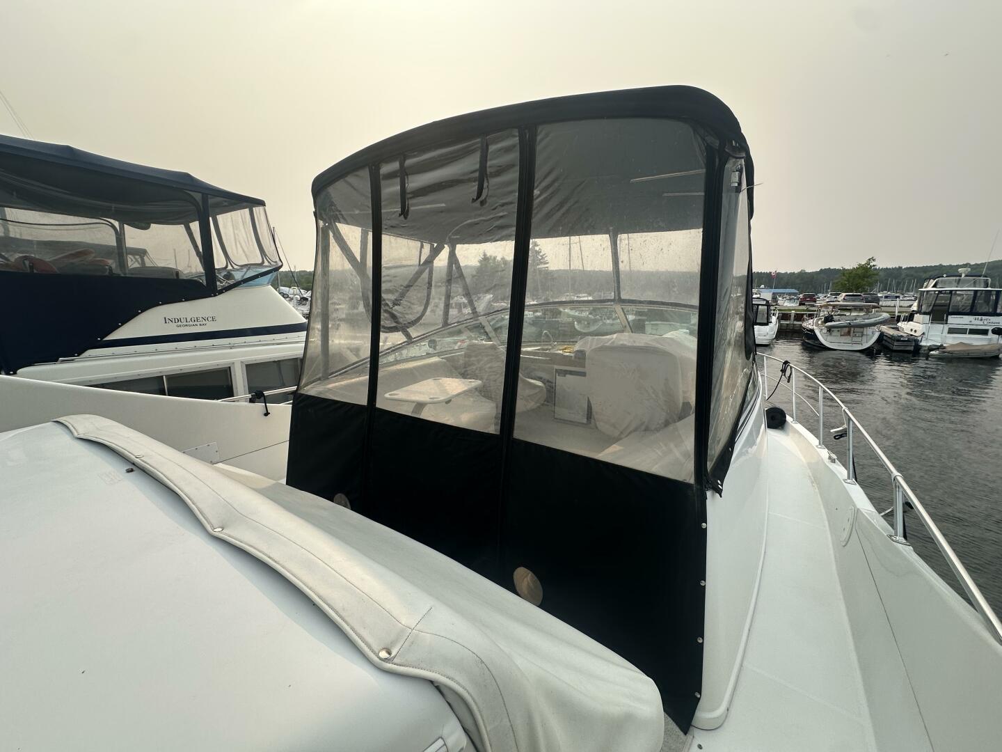 36ft Carver Yacht For Sale