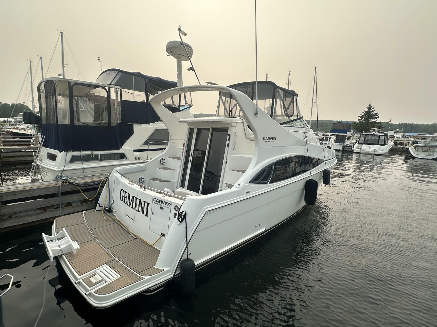 36ft Carver Yacht For Sale