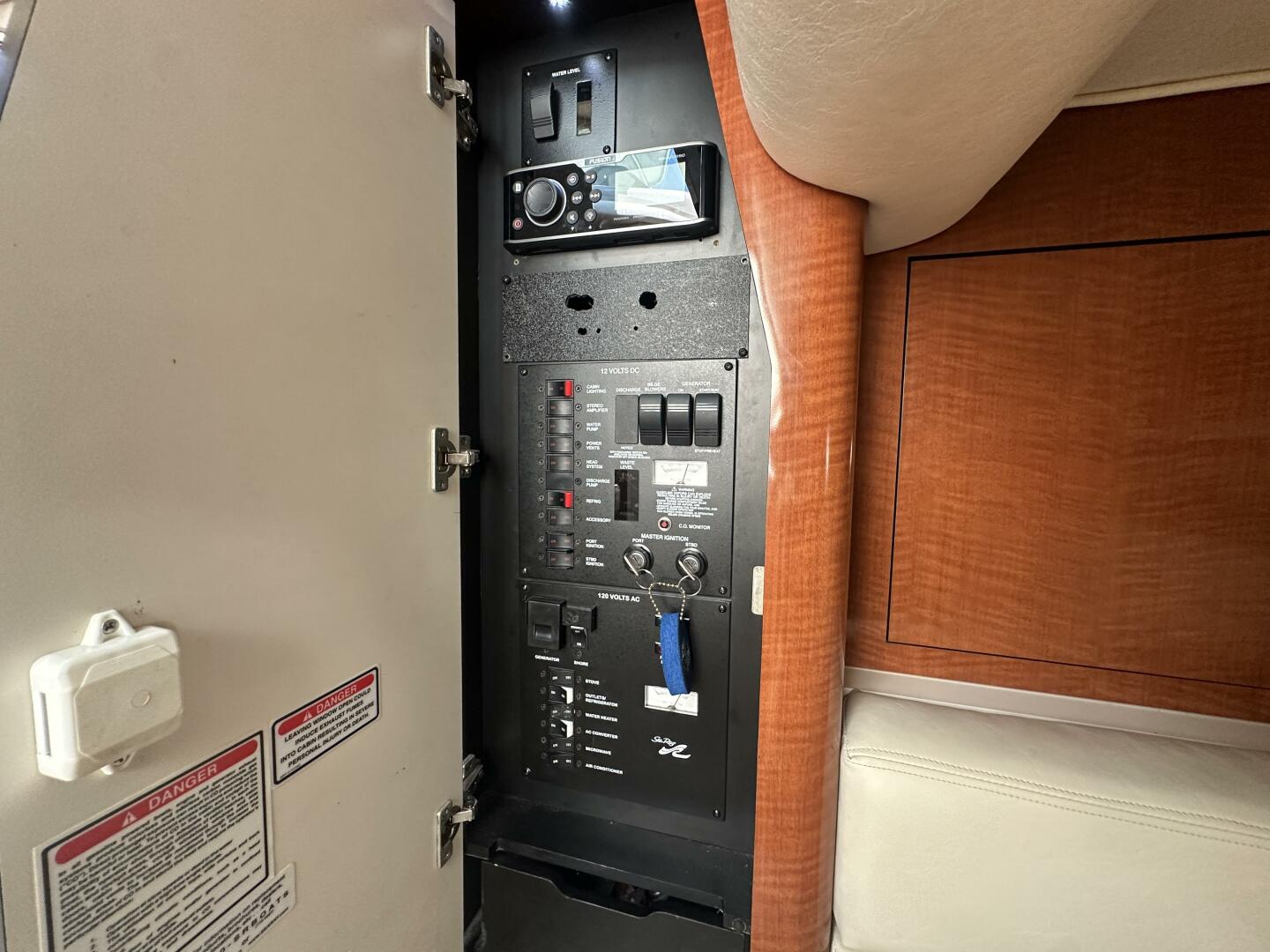 Liquid Therapy 32ft Sea Ray Yacht For Sale