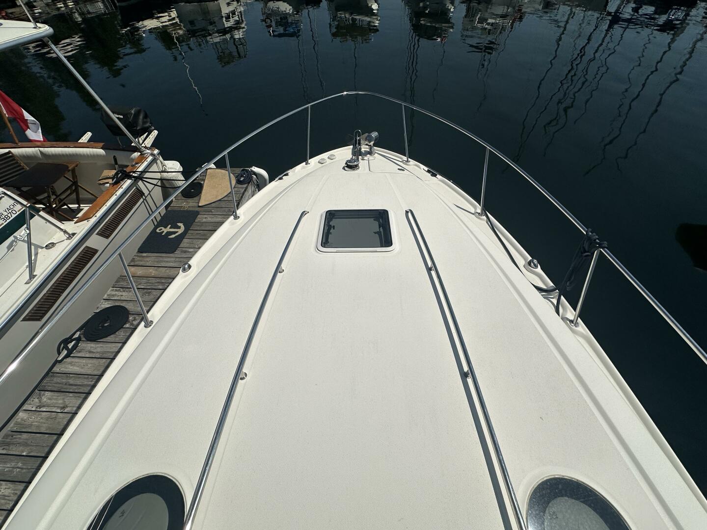 Liquid Therapy 32ft Sea Ray Yacht For Sale