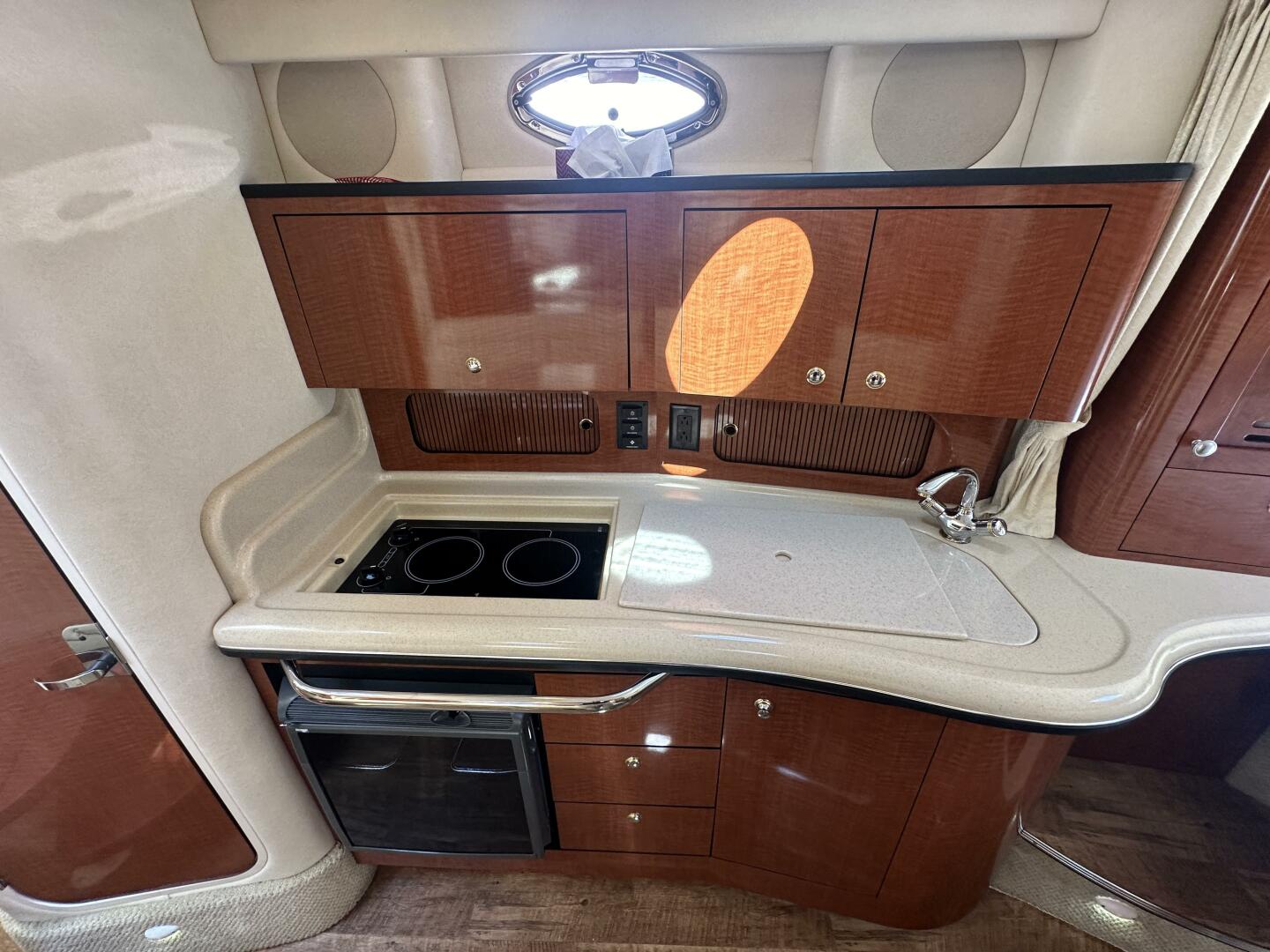 Liquid Therapy 32ft Sea Ray Yacht For Sale