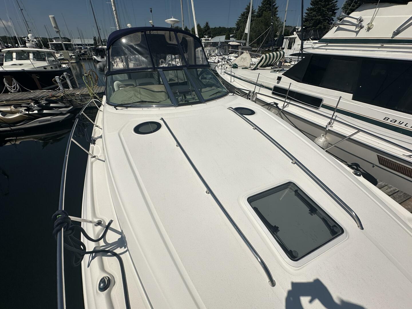 Liquid Therapy 32ft Sea Ray Yacht For Sale
