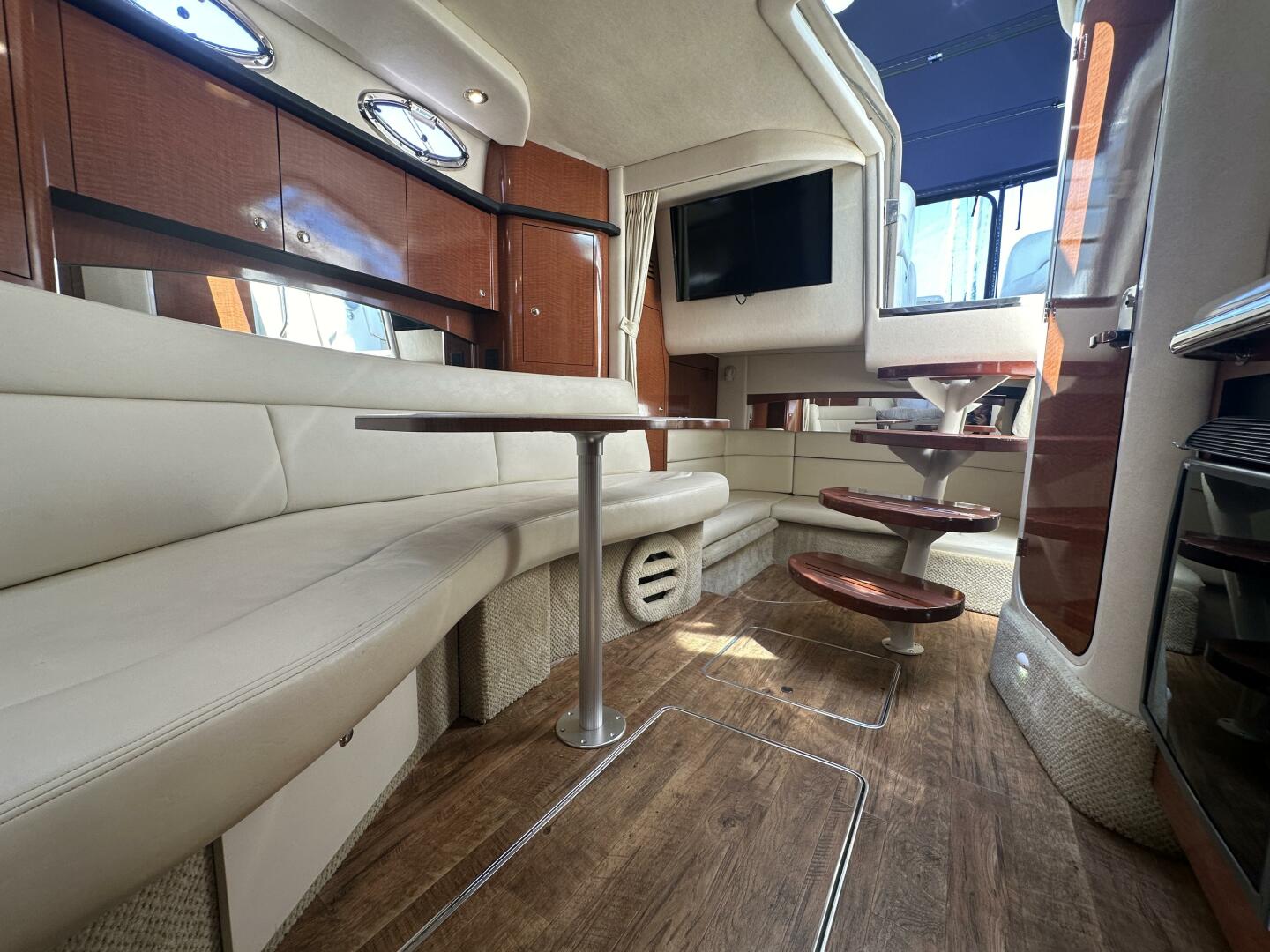 Liquid Therapy 32ft Sea Ray Yacht For Sale