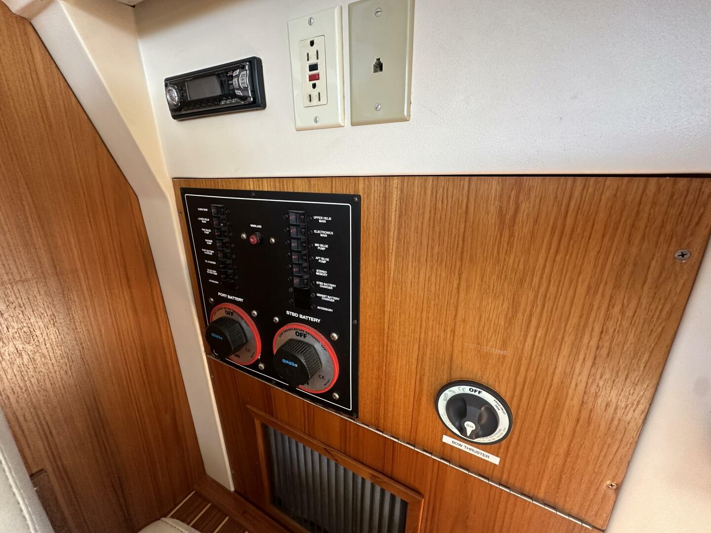 LUCKY DOG 39ft Mainship Yacht For Sale
