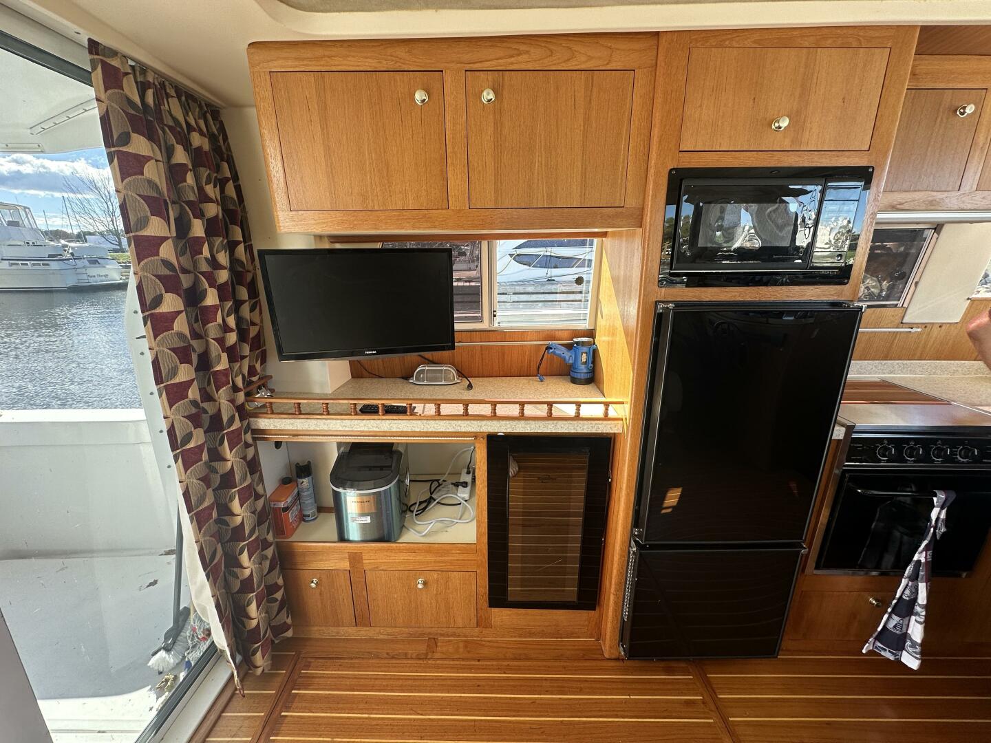 LUCKY DOG 39ft Mainship Yacht For Sale