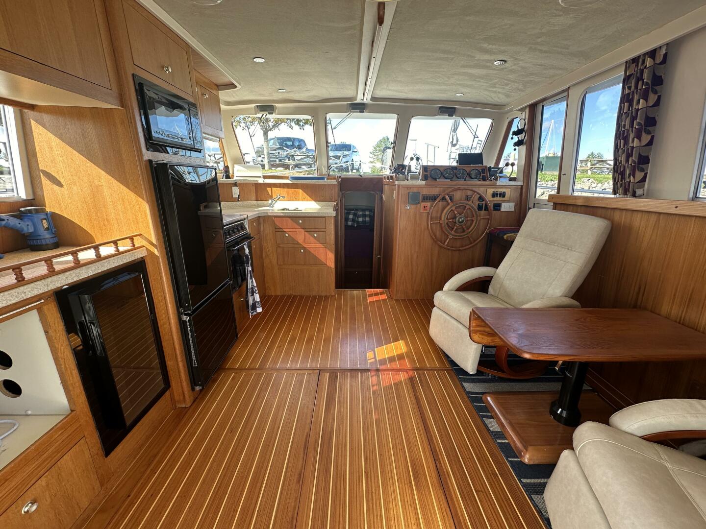 LUCKY DOG 39ft Mainship Yacht For Sale