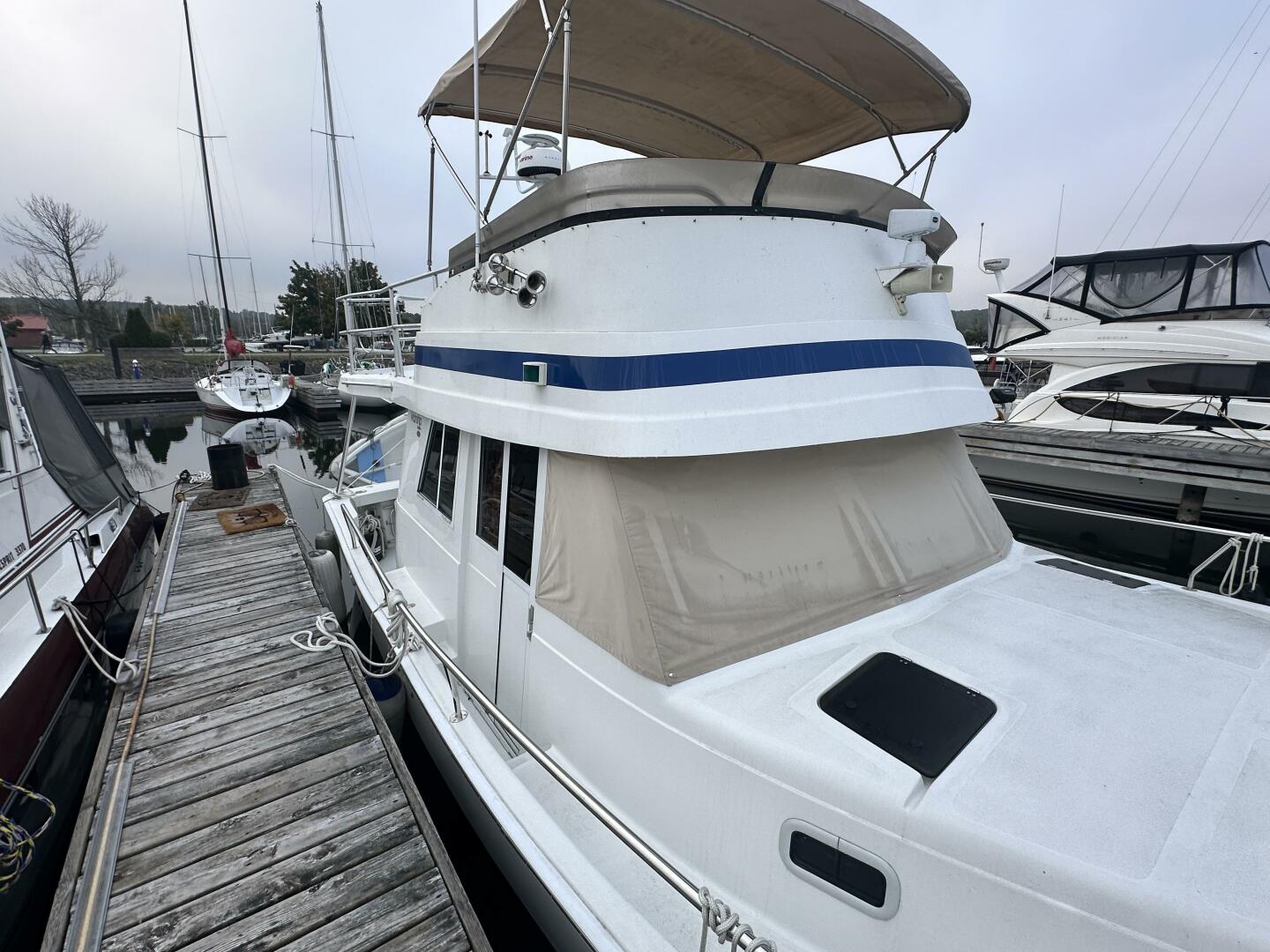 LUCKY DOG 39ft Mainship Yacht For Sale