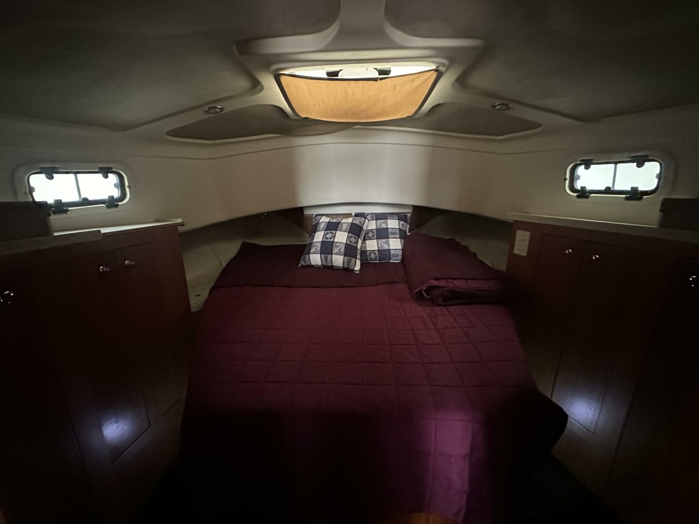 LUCKY DOG 39ft Mainship Yacht For Sale