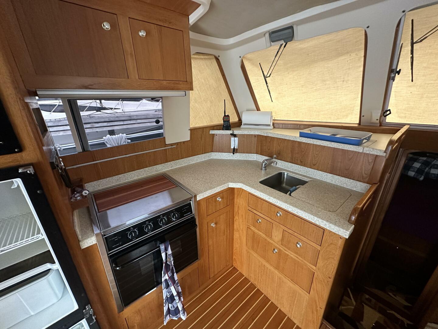 LUCKY DOG 39ft Mainship Yacht For Sale