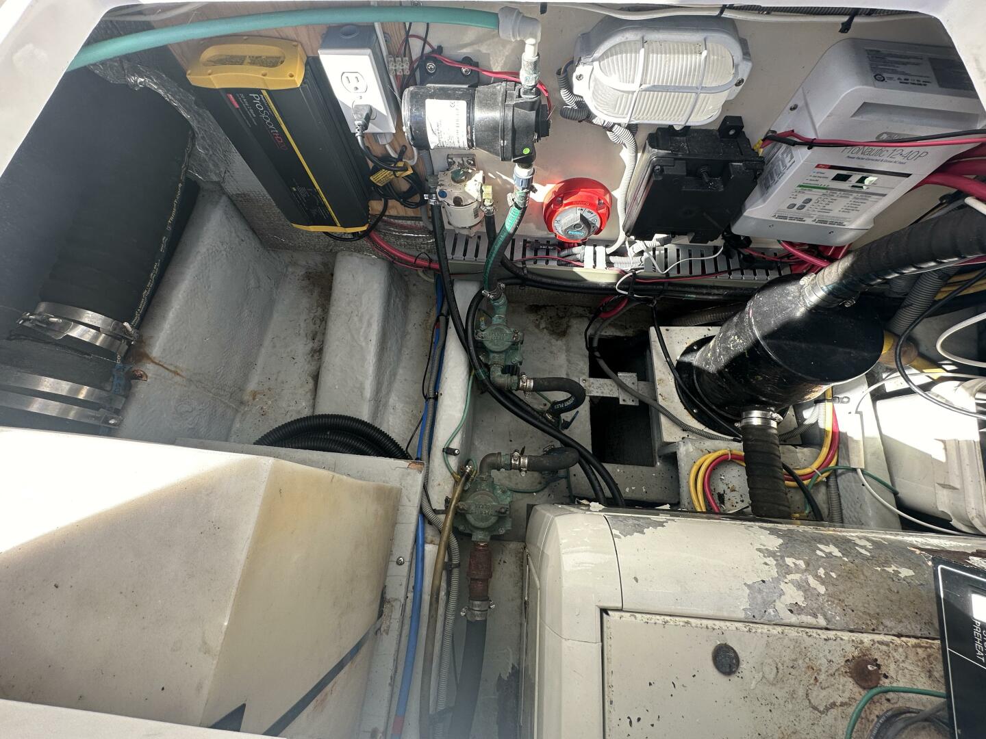 LUCKY DOG 39ft Mainship Yacht For Sale