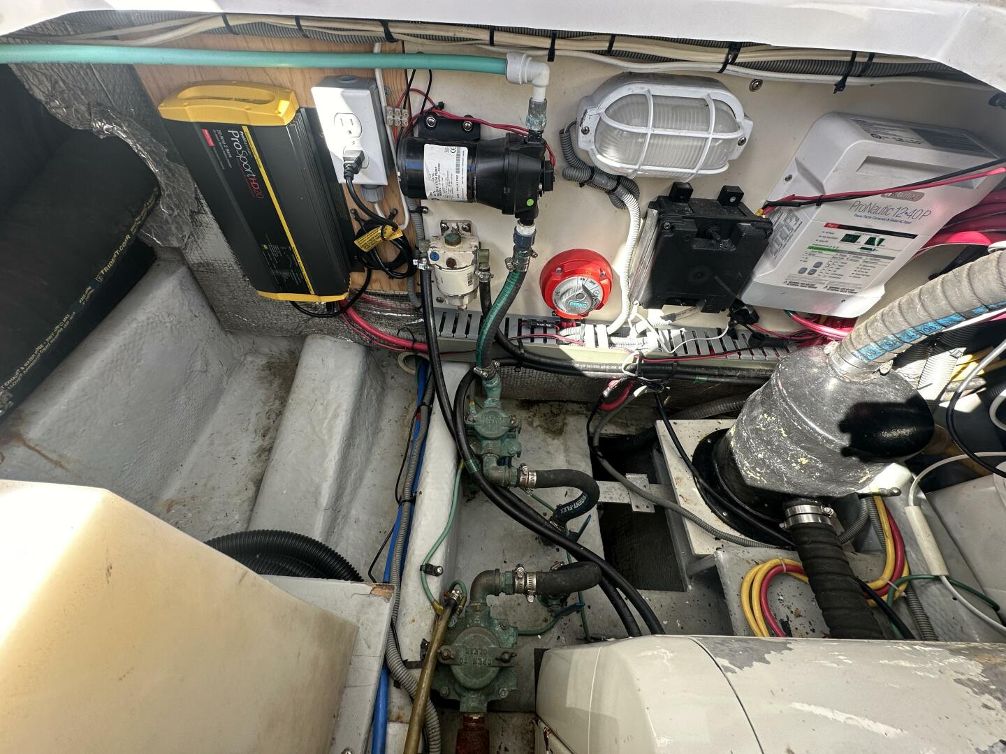 LUCKY DOG 39ft Mainship Yacht For Sale