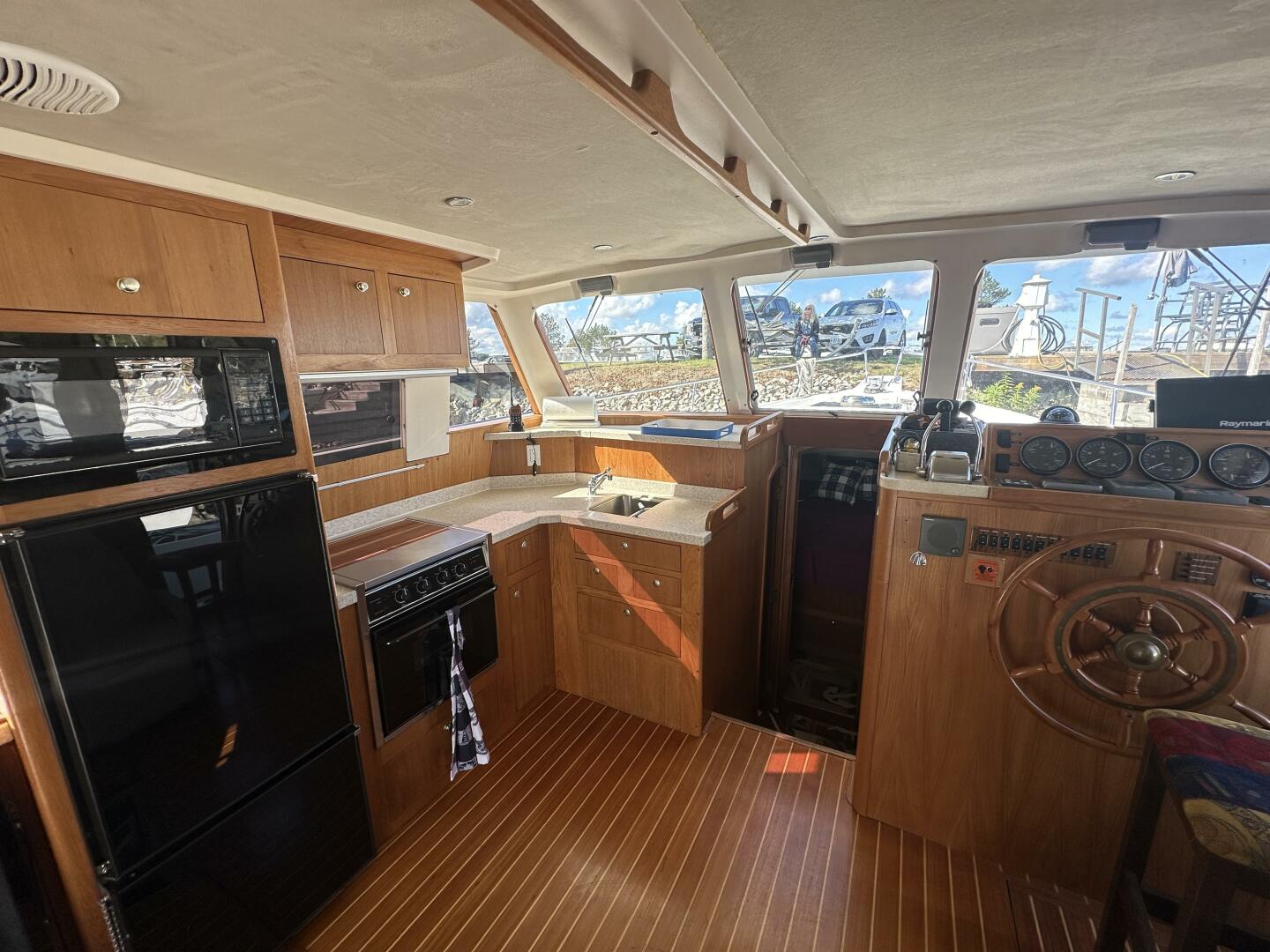 LUCKY DOG 39ft Mainship Yacht For Sale