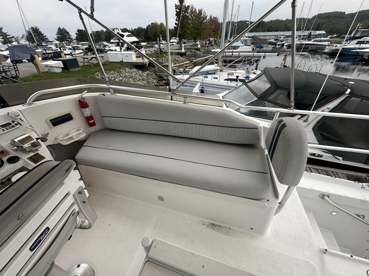 LUCKY DOG 39ft Mainship Yacht For Sale