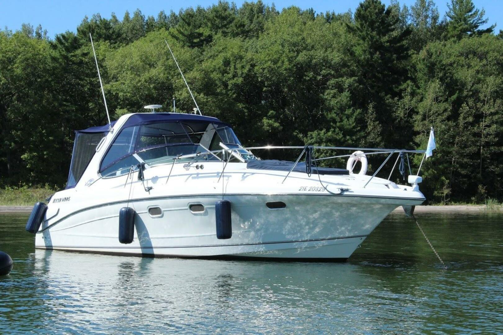 32ft Four Winns Yacht For Sale