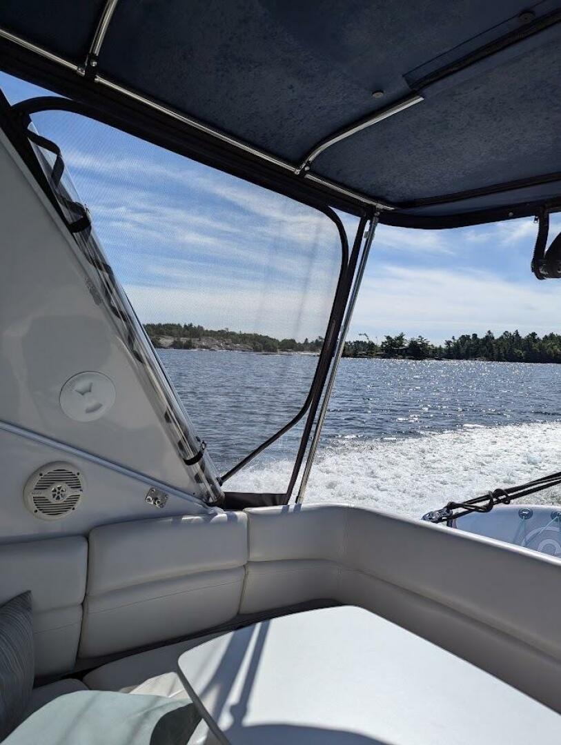 32ft Four Winns Yacht For Sale