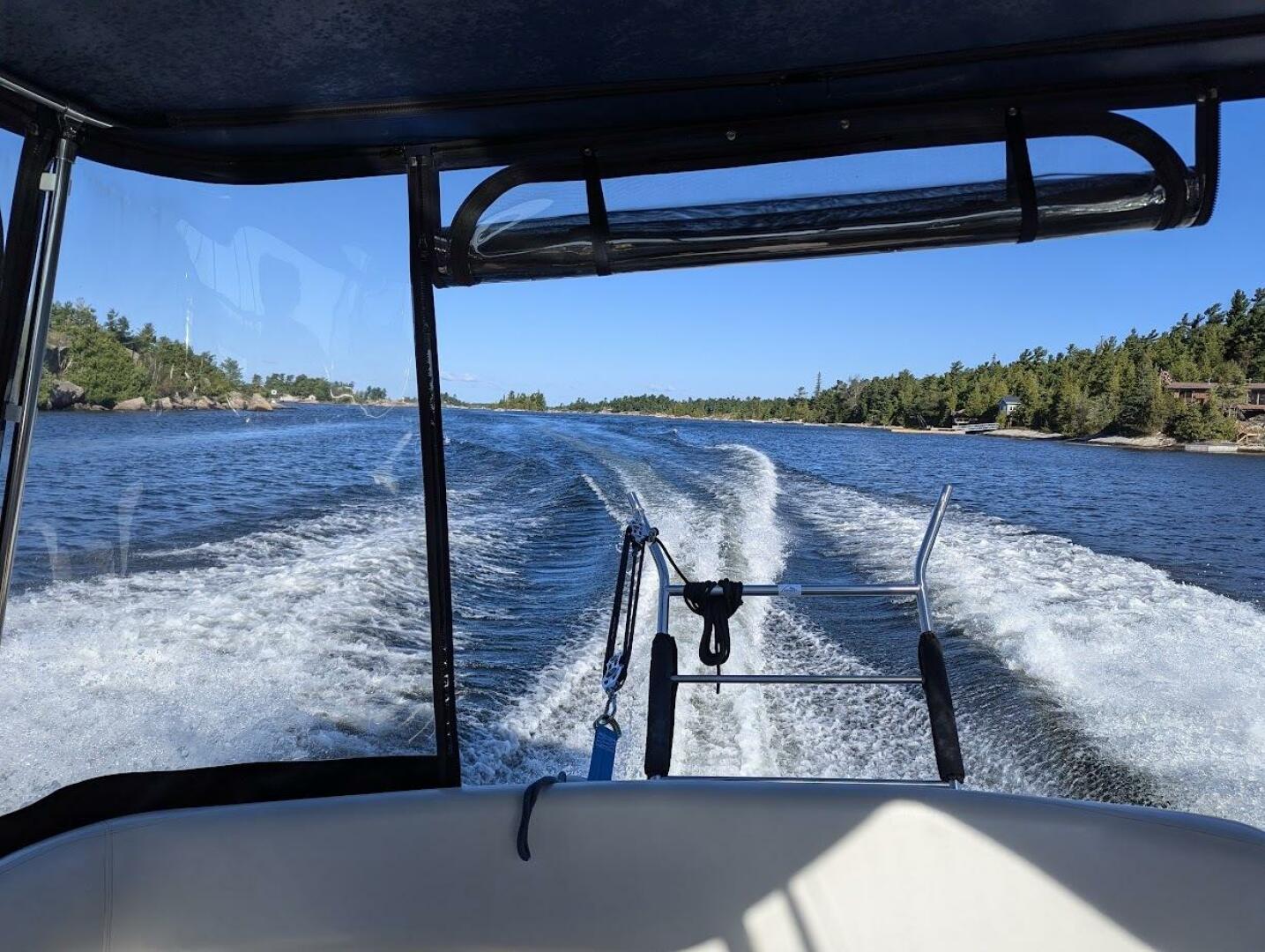 32ft Four Winns Yacht For Sale