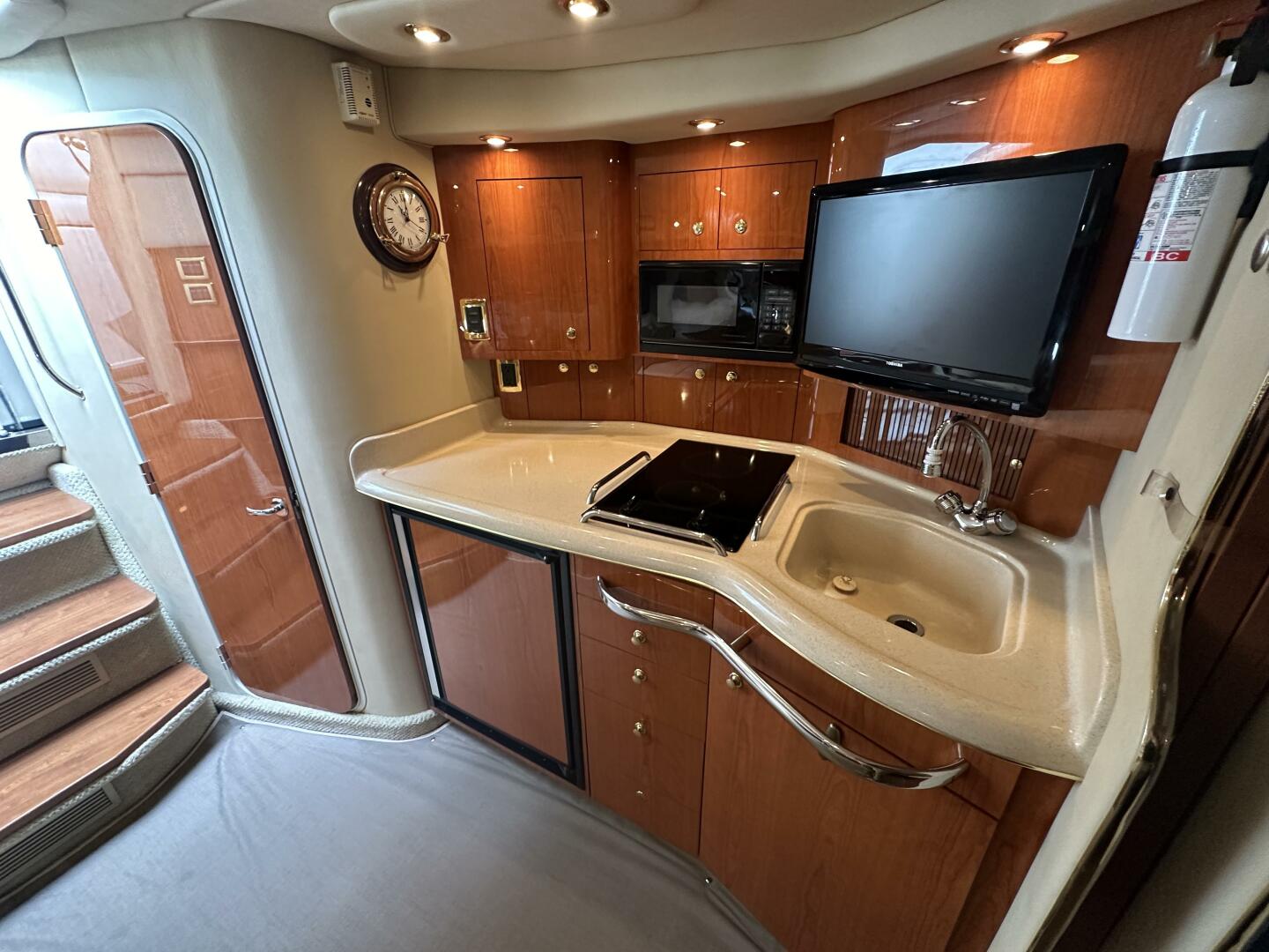 34ft Sea Ray Yacht For Sale