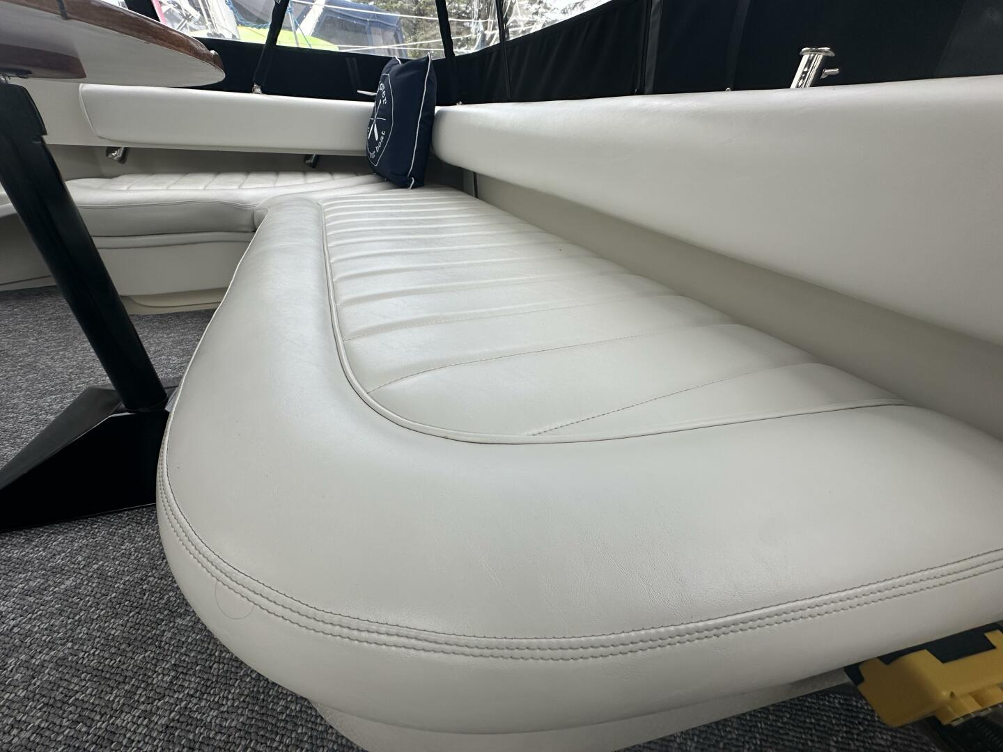 34ft Sea Ray Yacht For Sale