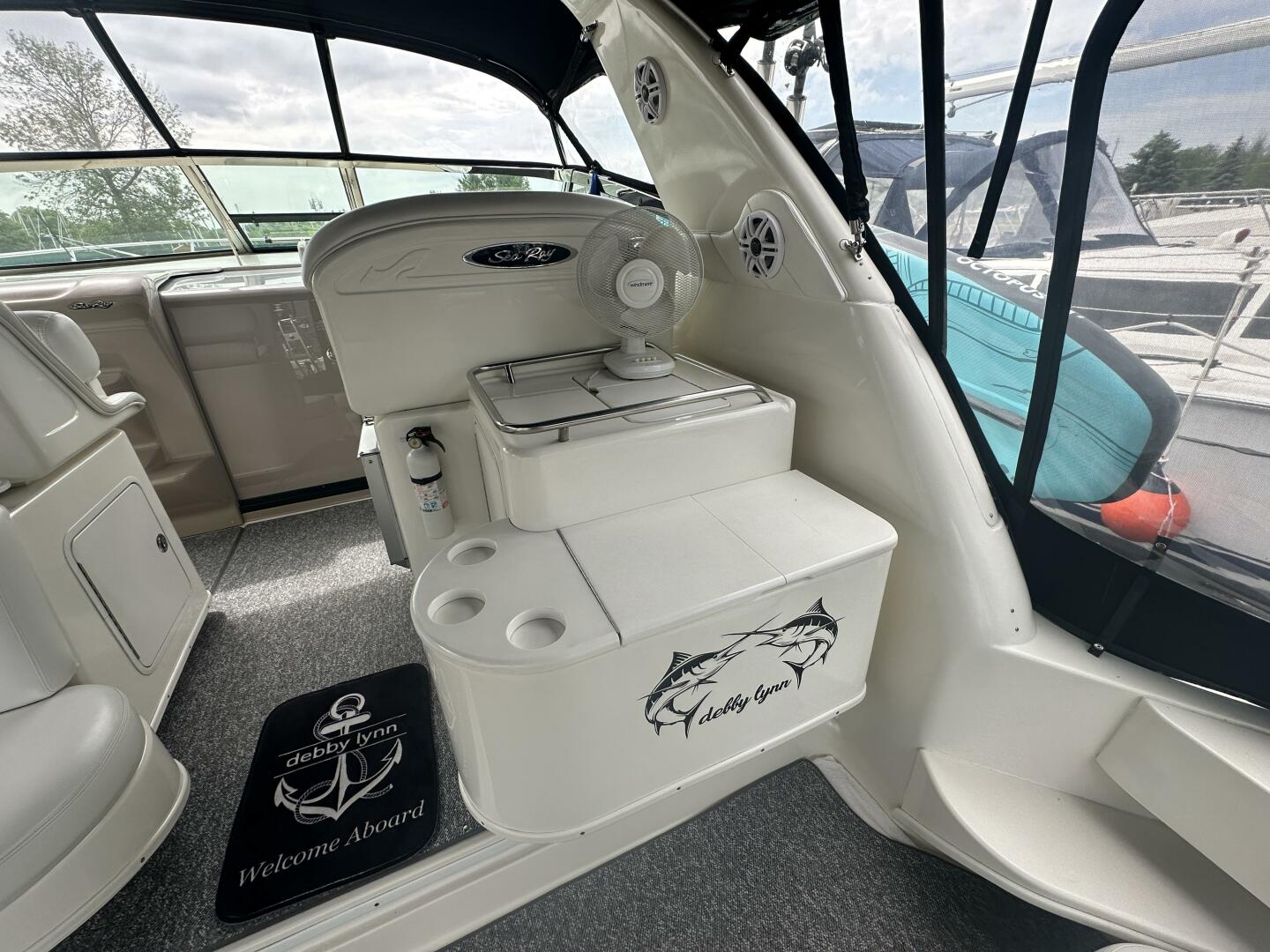 34ft Sea Ray Yacht For Sale