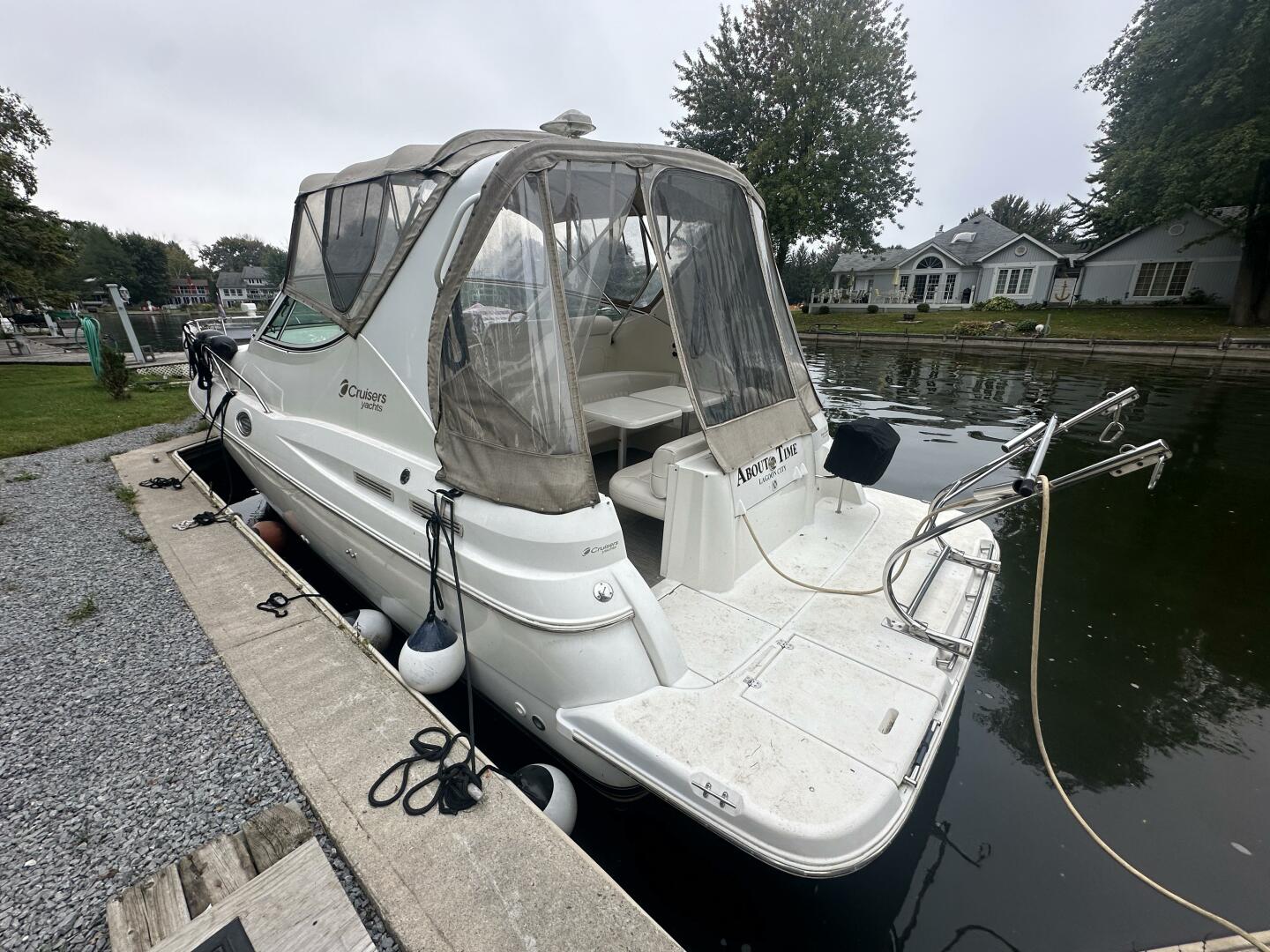 30ft Cruisers Yachts Yacht For Sale
