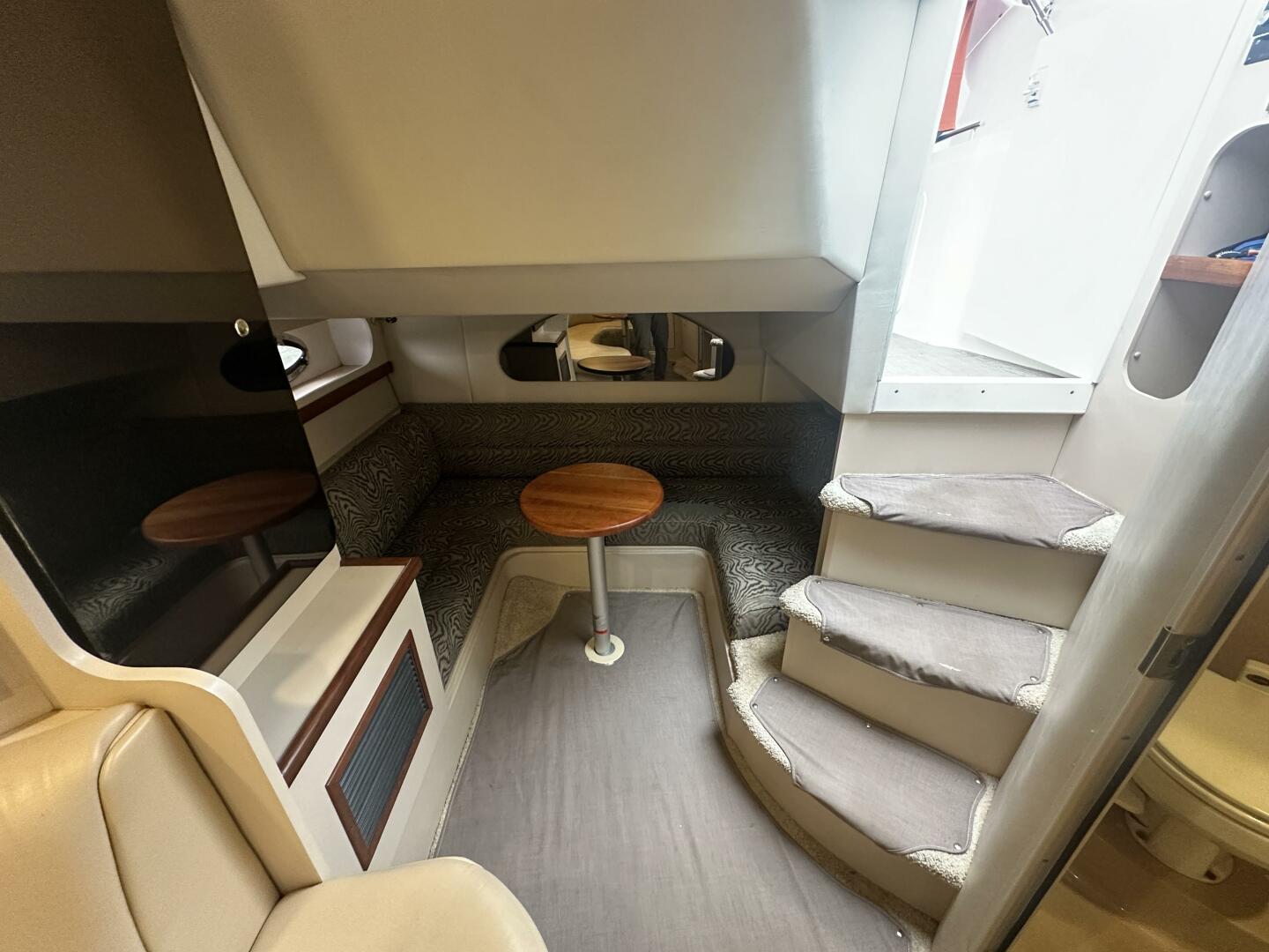 30ft Cruisers Yachts Yacht For Sale