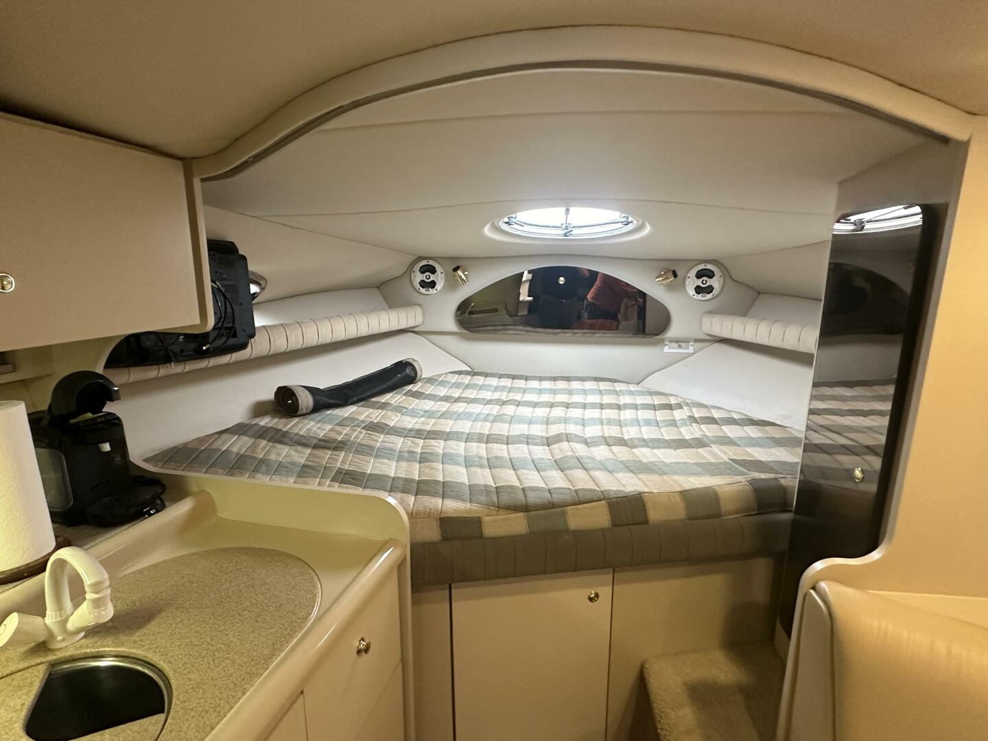 30ft Cruisers Yachts Yacht For Sale