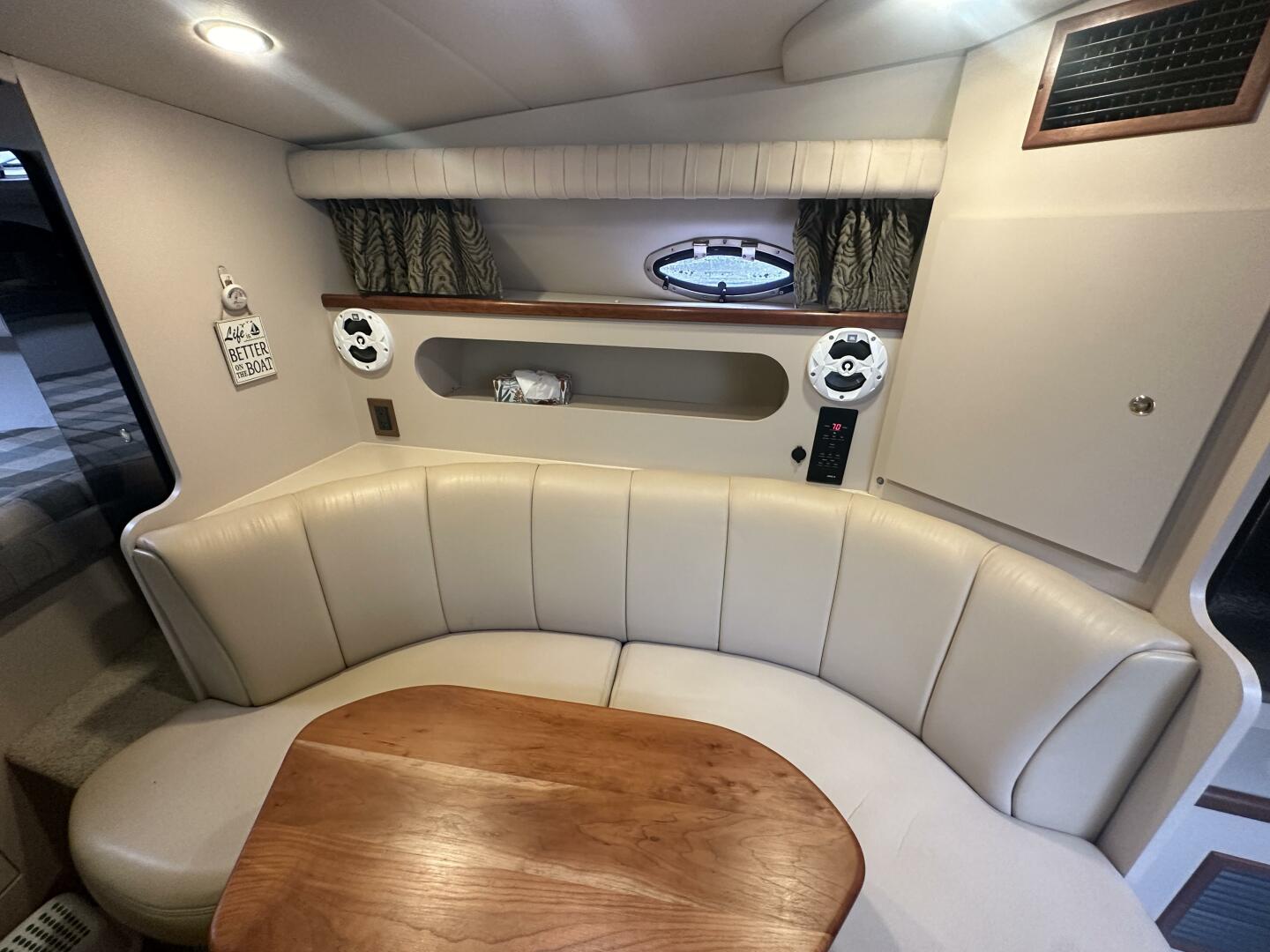 30ft Cruisers Yachts Yacht For Sale