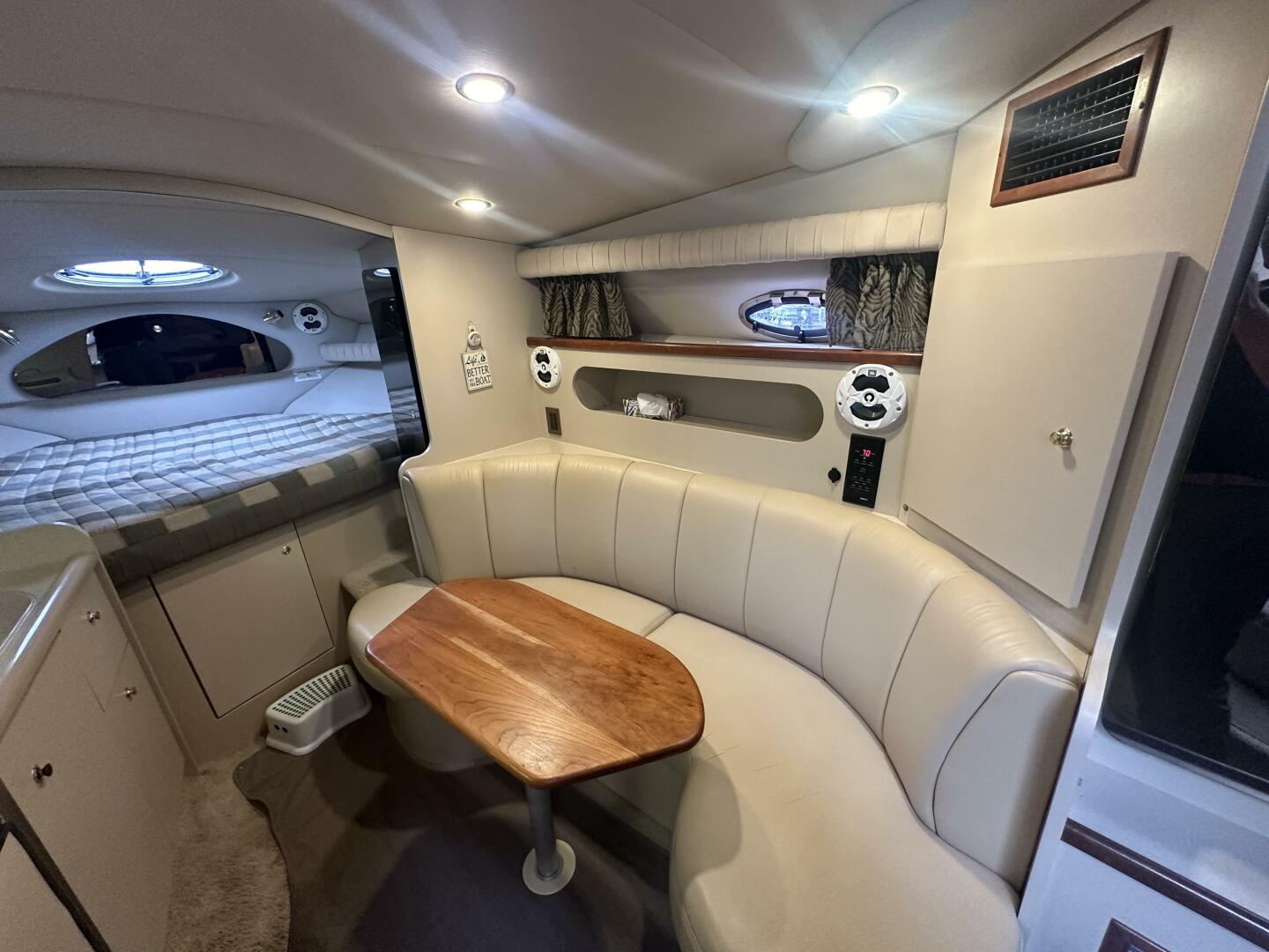 30ft Cruisers Yachts Yacht For Sale