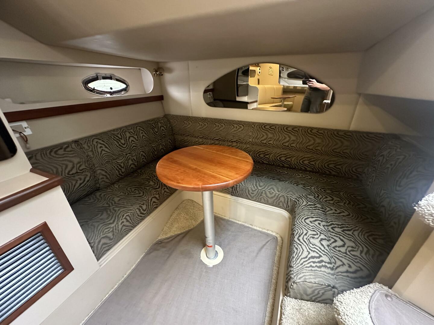 30ft Cruisers Yachts Yacht For Sale