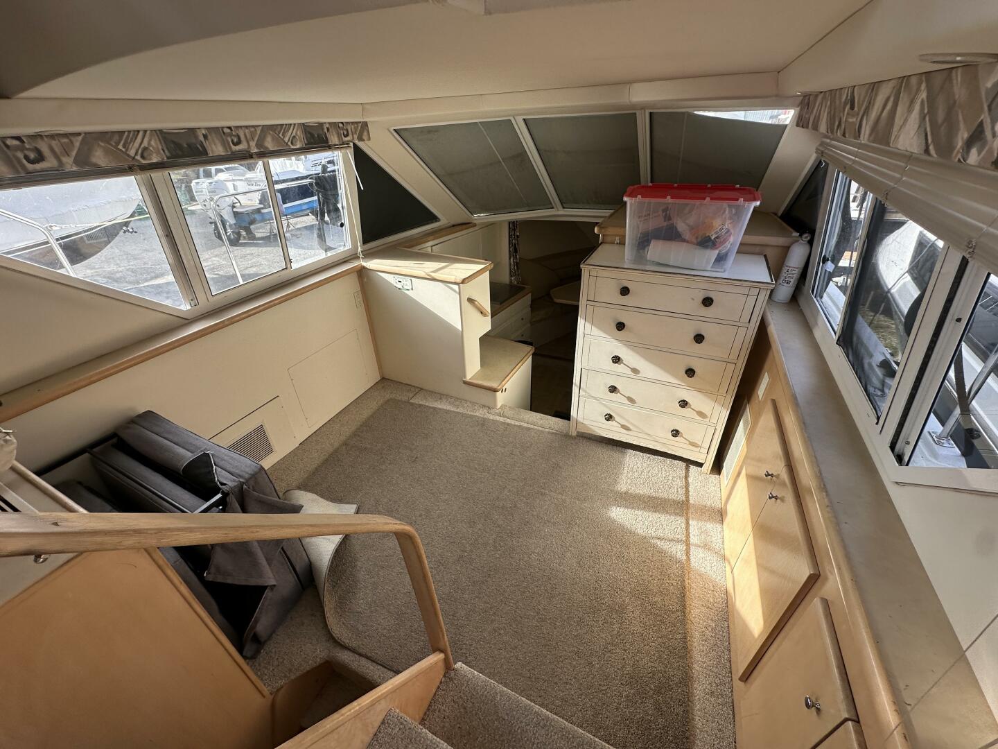 32ft Carver Yacht For Sale