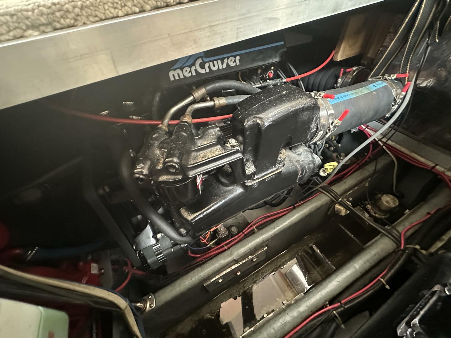 32ft Carver Yacht For Sale