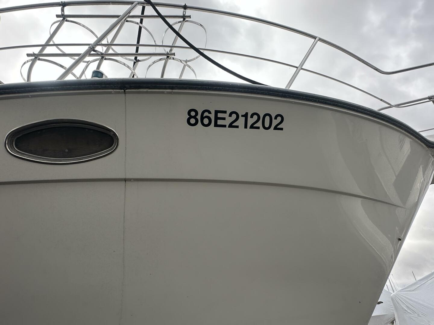 39ft Carver Yacht For Sale