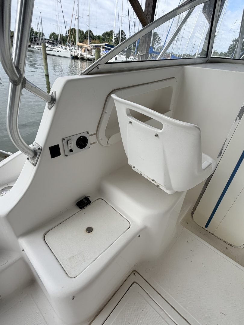 25ft Baha Cruisers Yacht For Sale