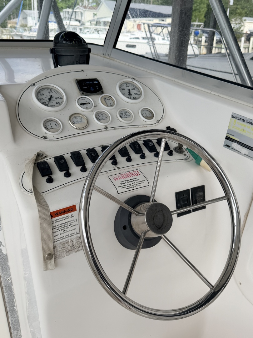 25ft Baha Cruisers Yacht For Sale
