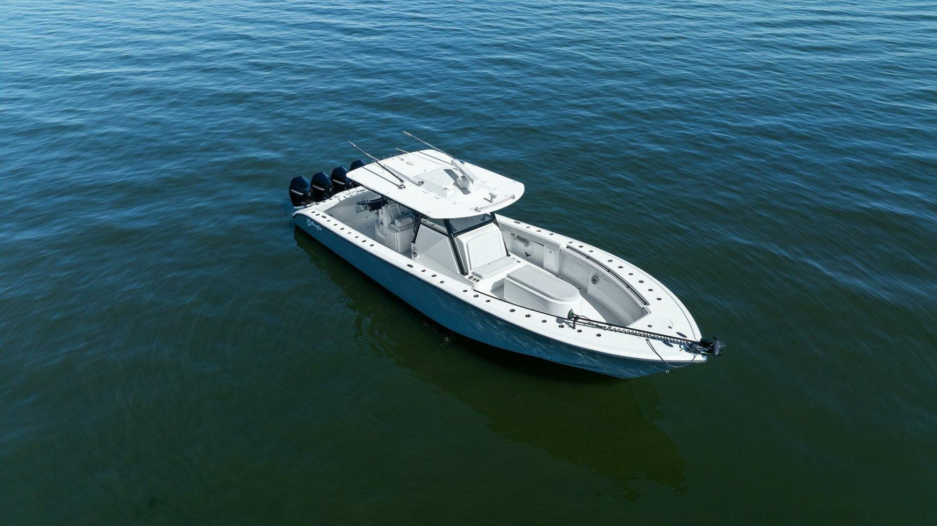 2021 Yellowfin 39 Center Console