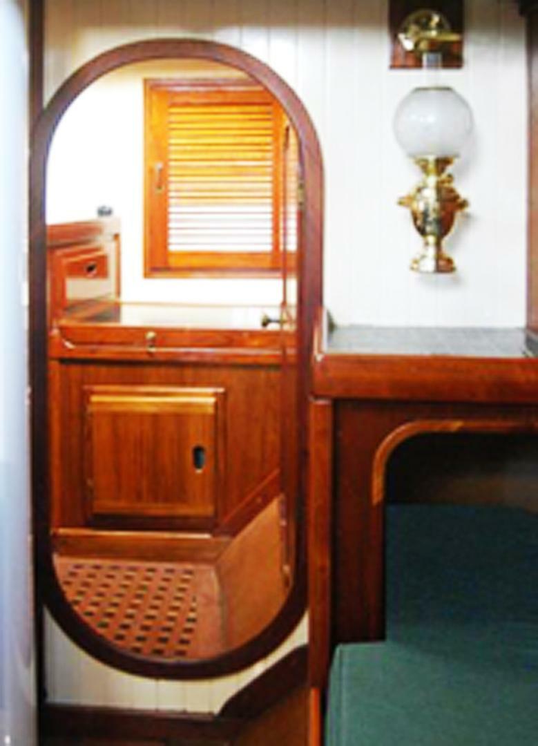 JOLIE BRISE 28ft Sam L  Morse Yacht For Sale