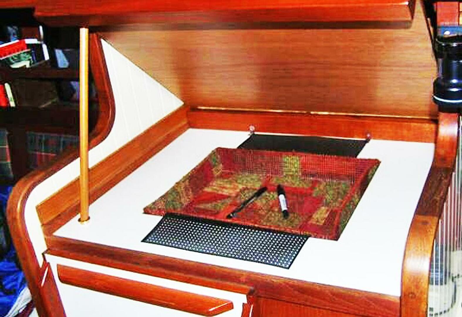 JOLIE BRISE 28ft Sam L  Morse Yacht For Sale