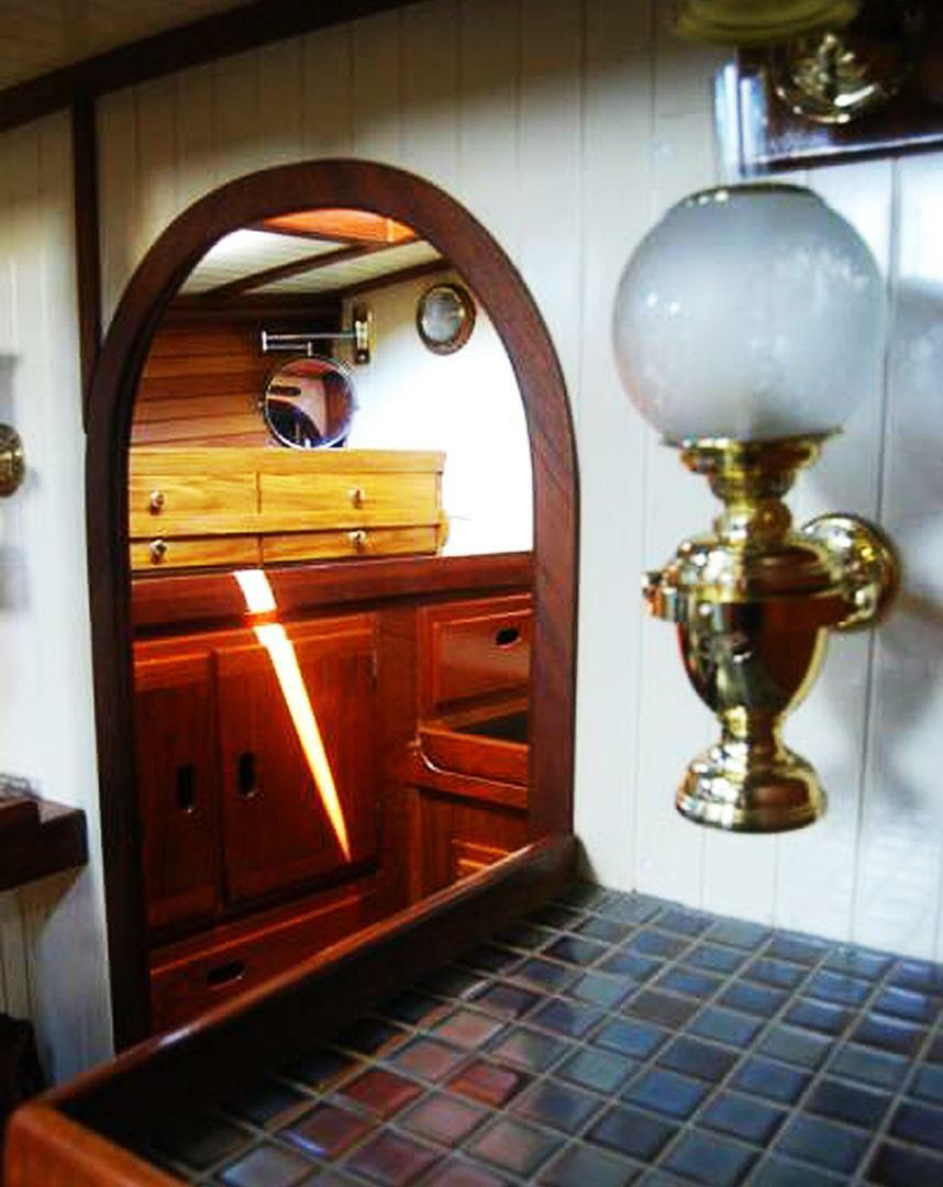 JOLIE BRISE 28ft Sam L  Morse Yacht For Sale